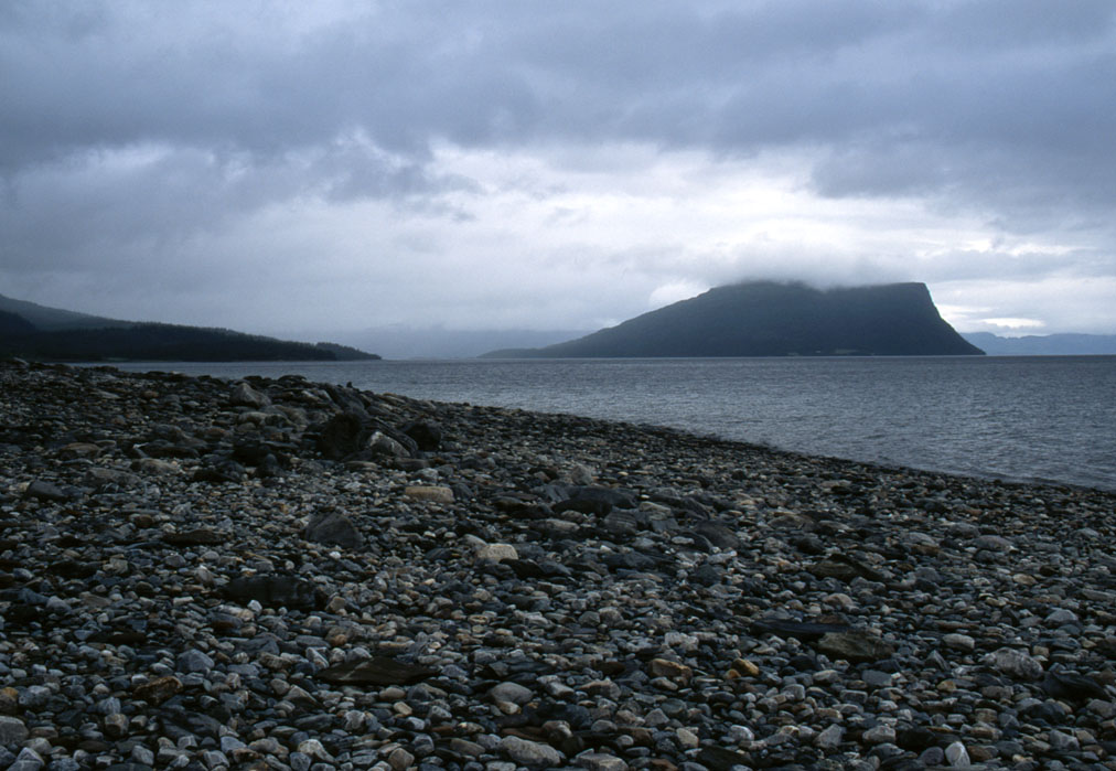 fotka / image hora (812 m.n.m.) uprosted jezera Tunnsjoen, Norsko - z Osla dl na sever