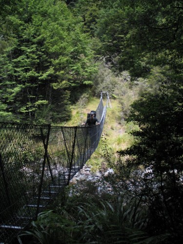foto / image suspension bridge a ja