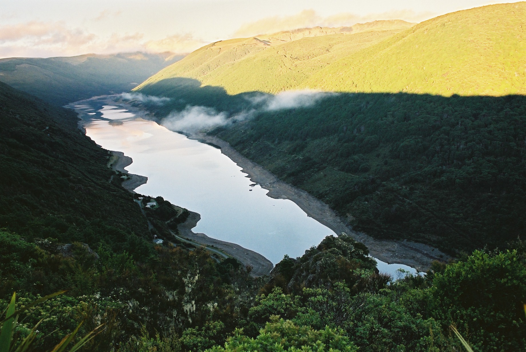 fotka / image Kahurangi National Park, color negatives, New Zealand