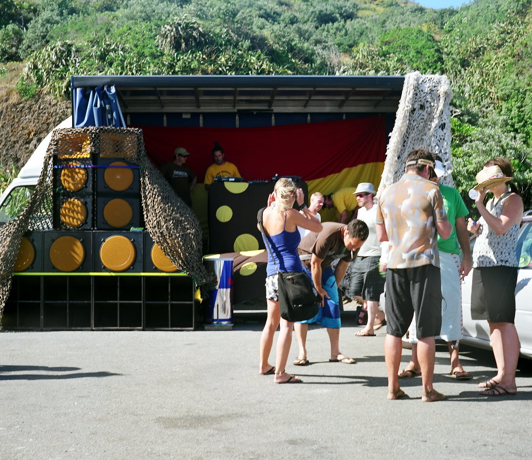 fotka / image warm up party, Houghton Bay, One Love festival, Wellington, New Zealand
