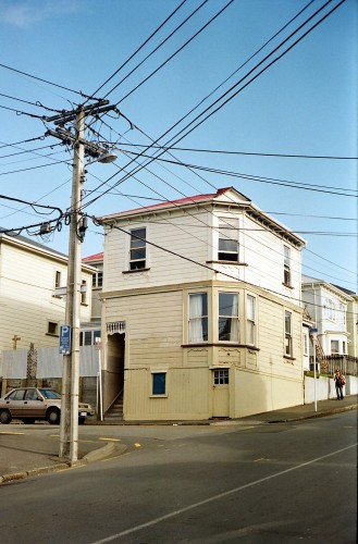 foto / image typický dům