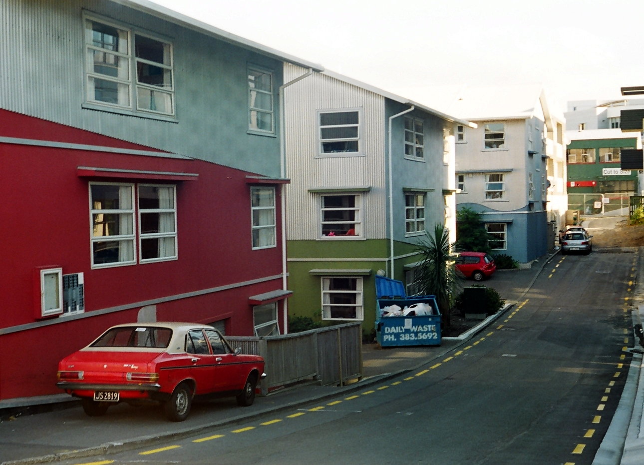 fotka / image modern zstavba
, prvn dvojrole film prohnan Yashicou M - Wellington, NZ